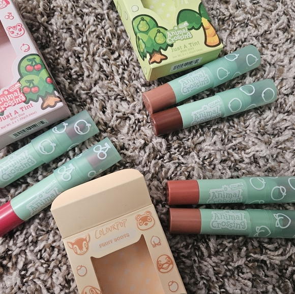 NEW FULL Animal Crossing Set - Picture 12 of 16